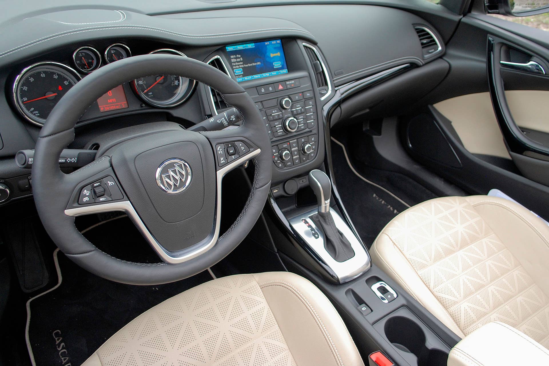 2016 Buick Cascada interior