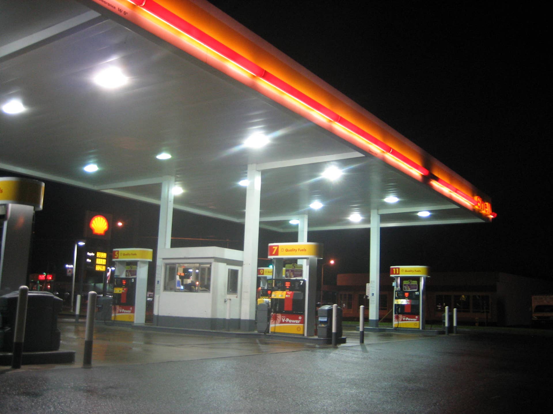 I hate that law in Oregon where you can't pump your gas. It's folly to try to drive straight through because the only thing worse than full-service gas is California's $3.60/gal gas.