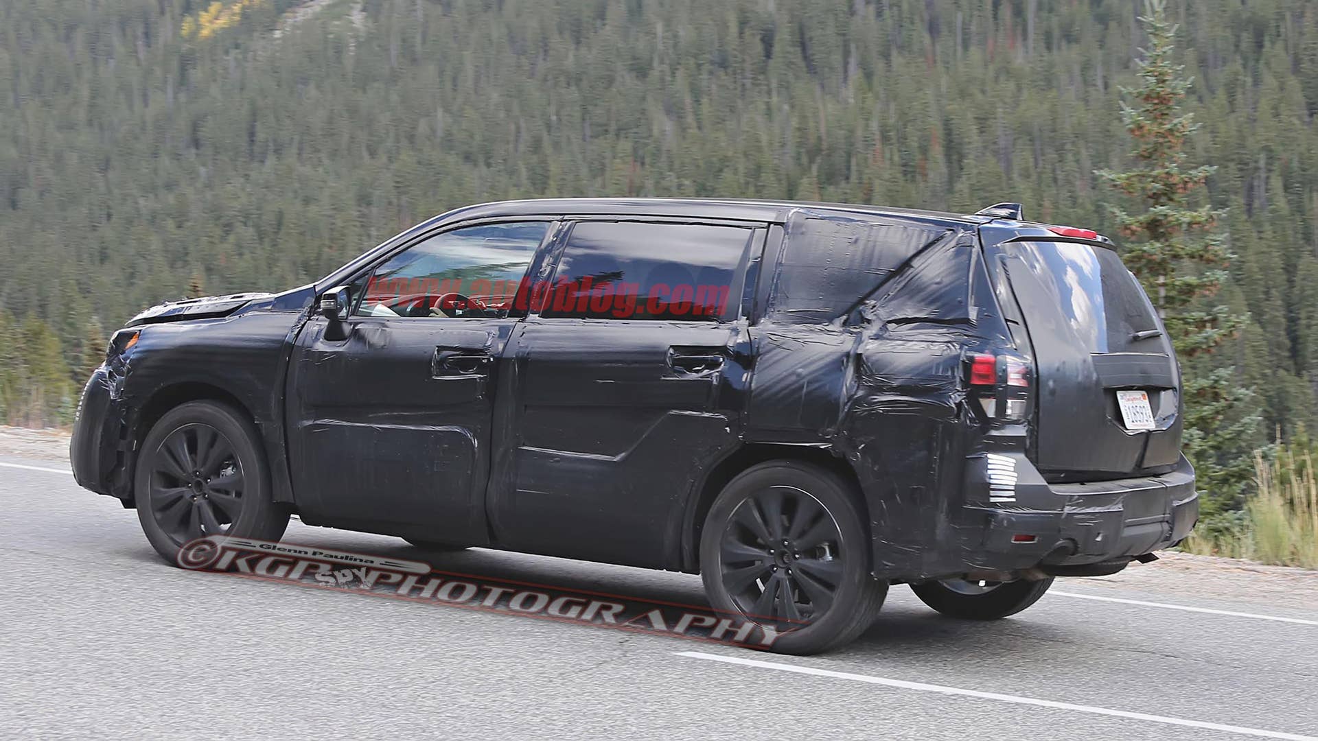2019 Subaru Three-Row SUV Side Exterior