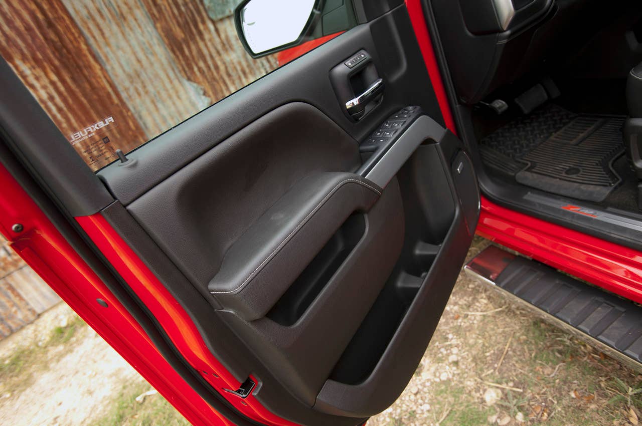 2014 Chevrolet Silverado door