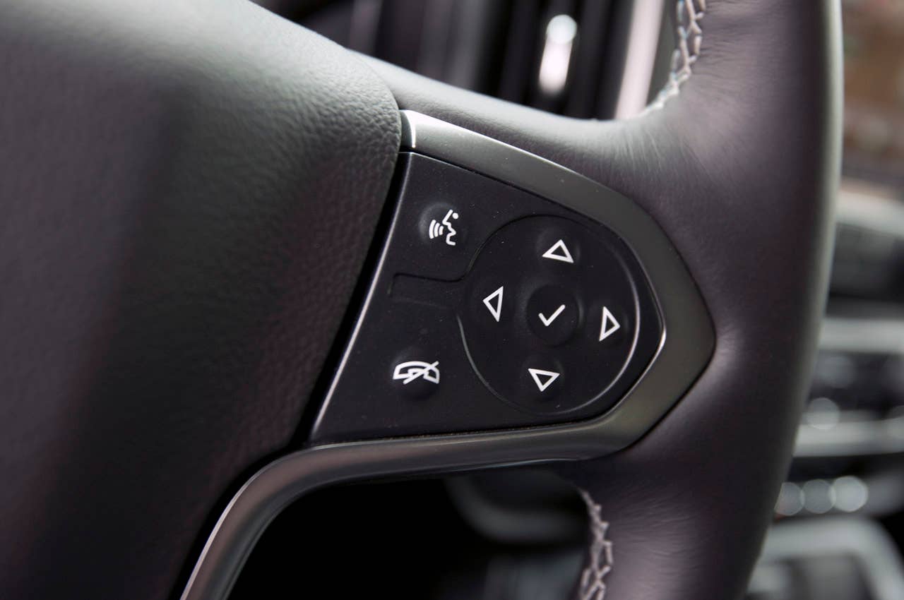 2014 Chevrolet Silverado steering wheel controls