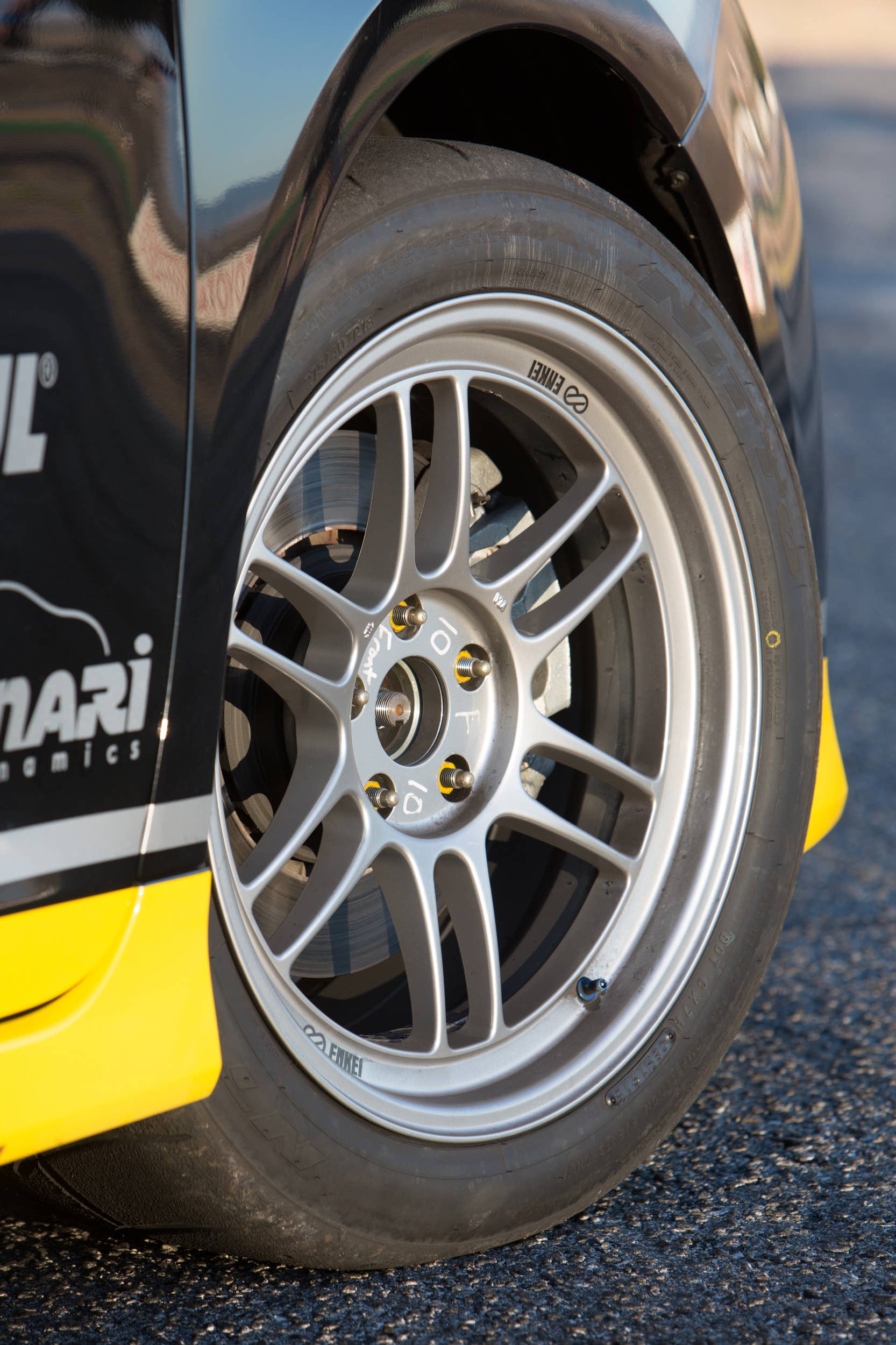 Toyota Sienna R-Tuned Concept wheel detail