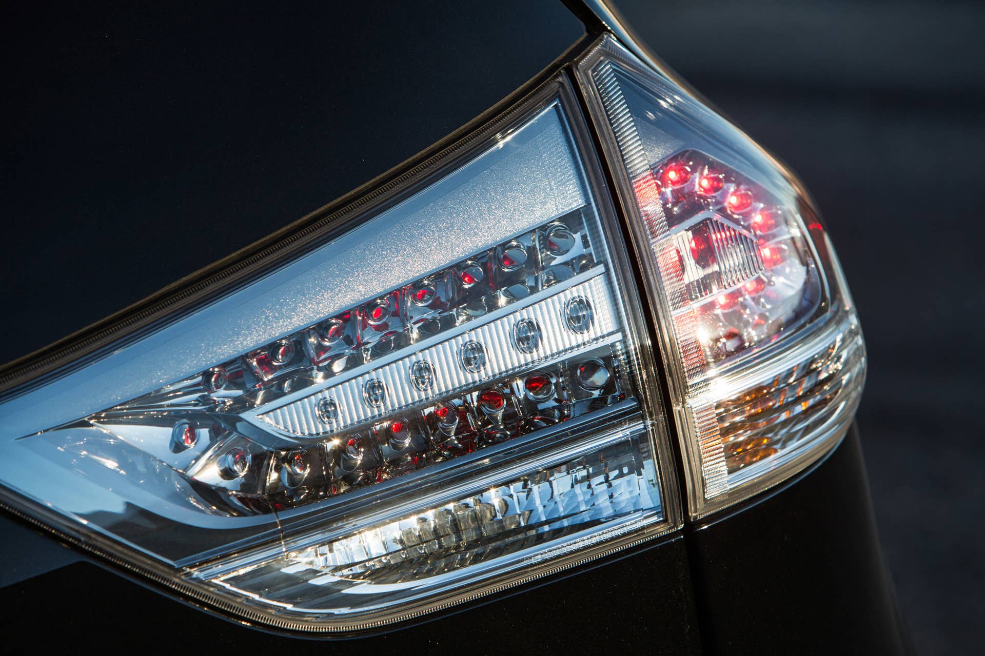 Toyota Sienna R-Tuned Concept tail lamp light
