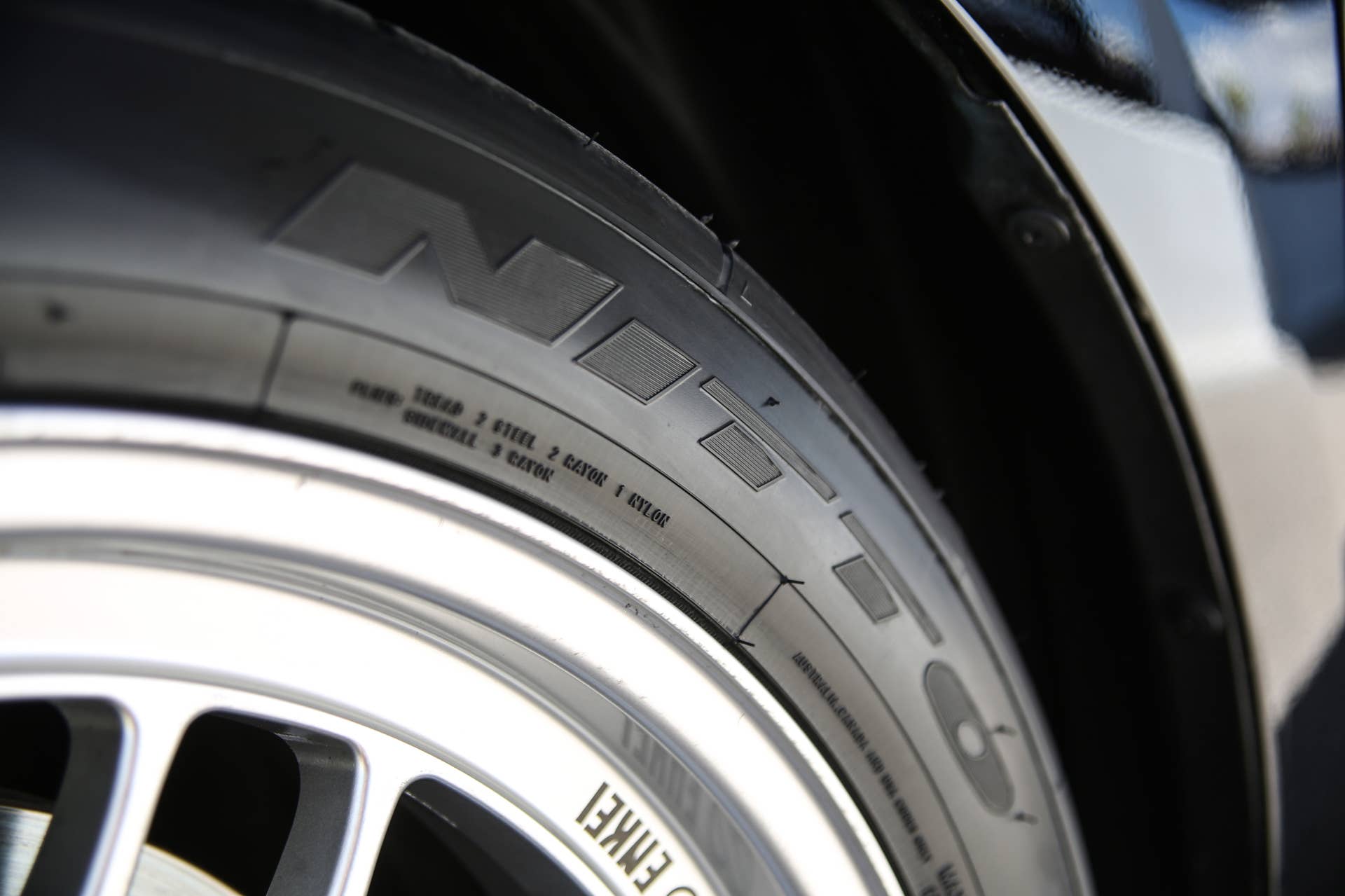 Toyota Sienna R-Tuned Concept tires