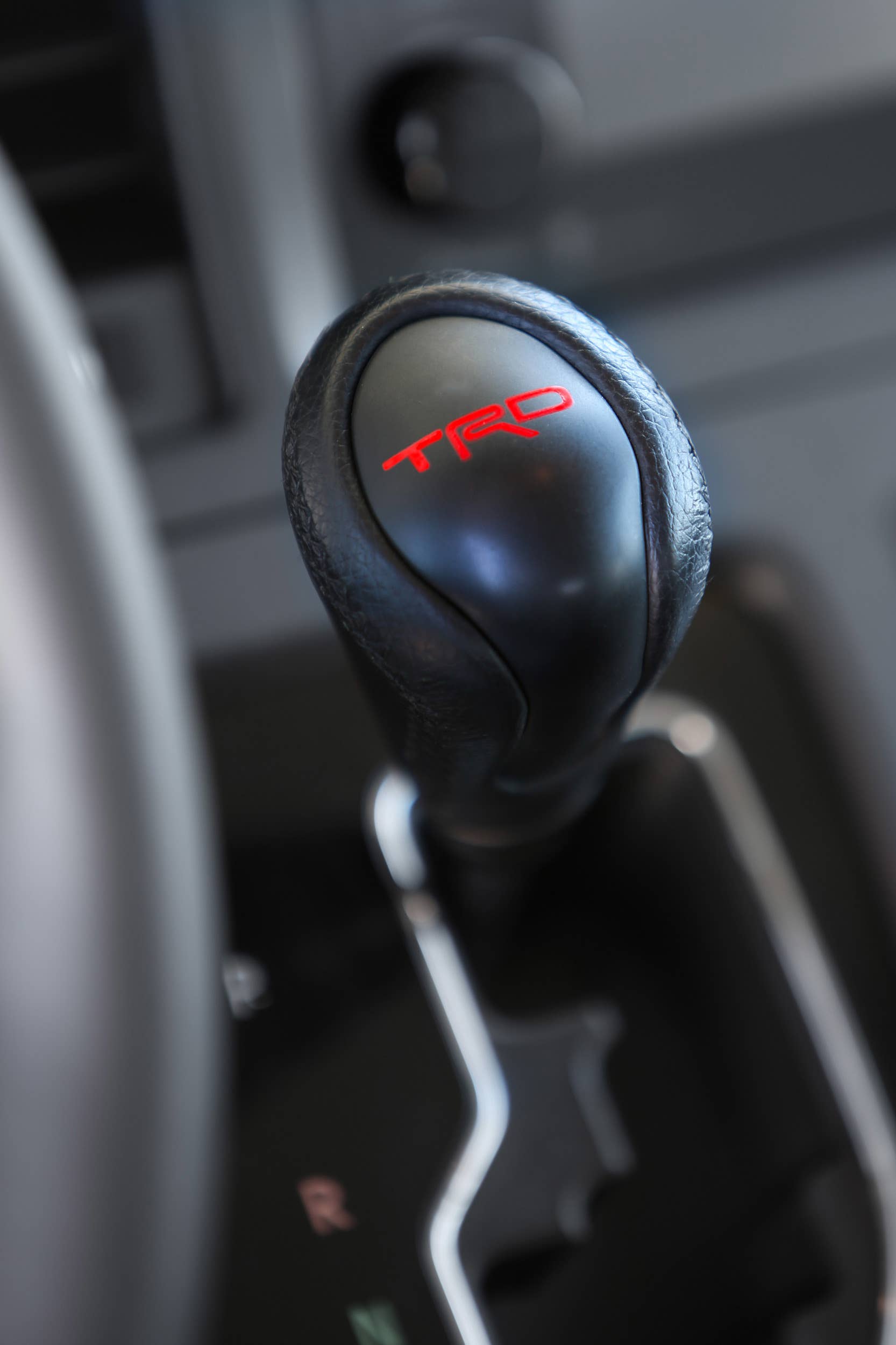 Toyota Sienna R-Tuned Concept shifter