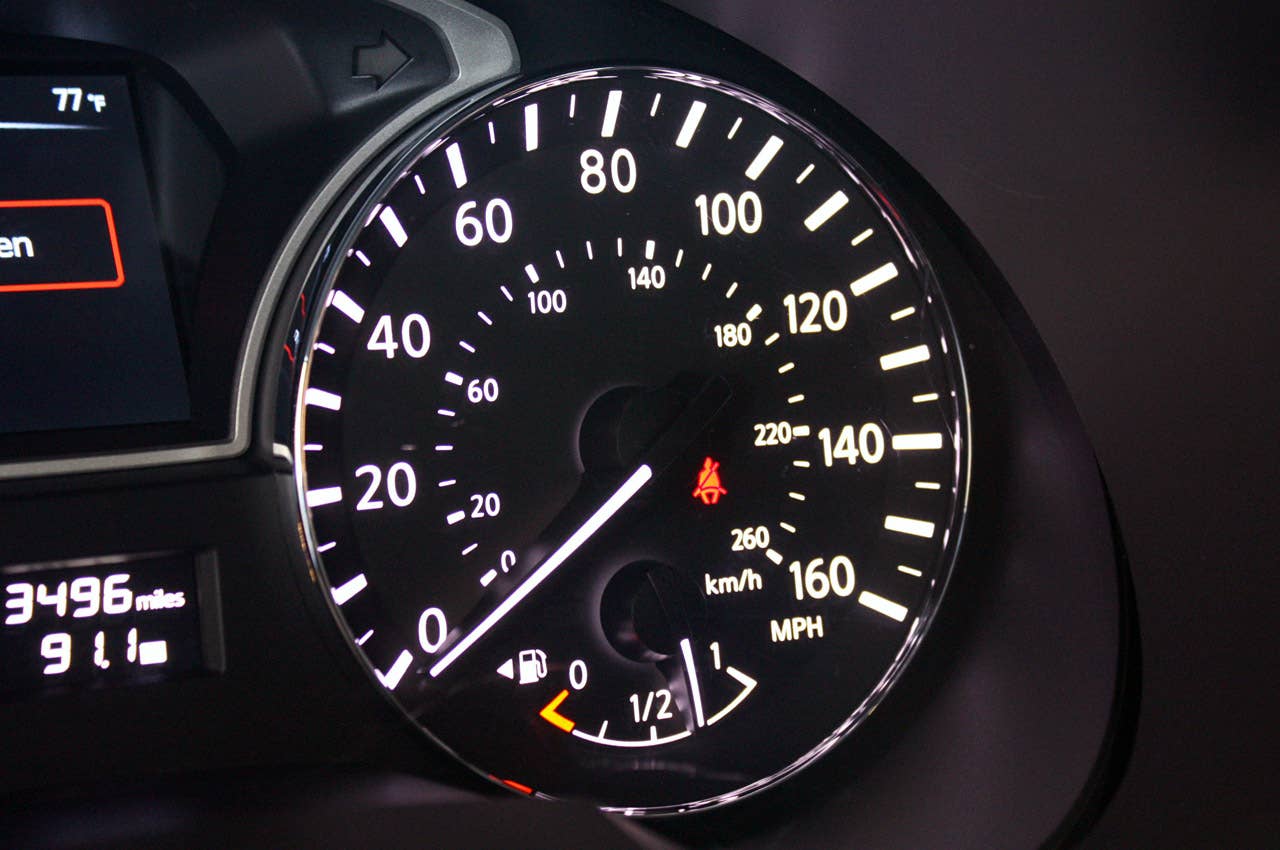2013 Nissan Altima speedometer