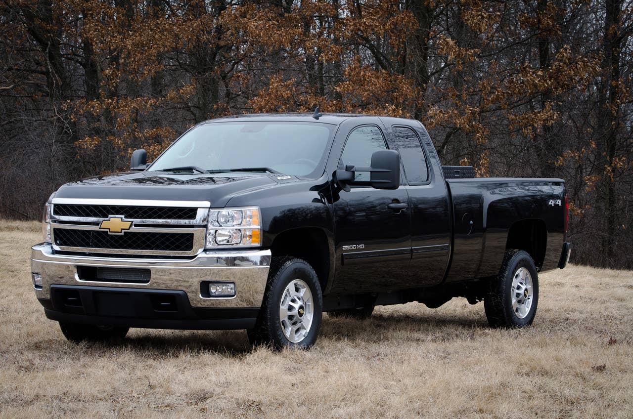 2013 Chevrolet SIlverado 2500 HD Bi-Fuel front 3/4
