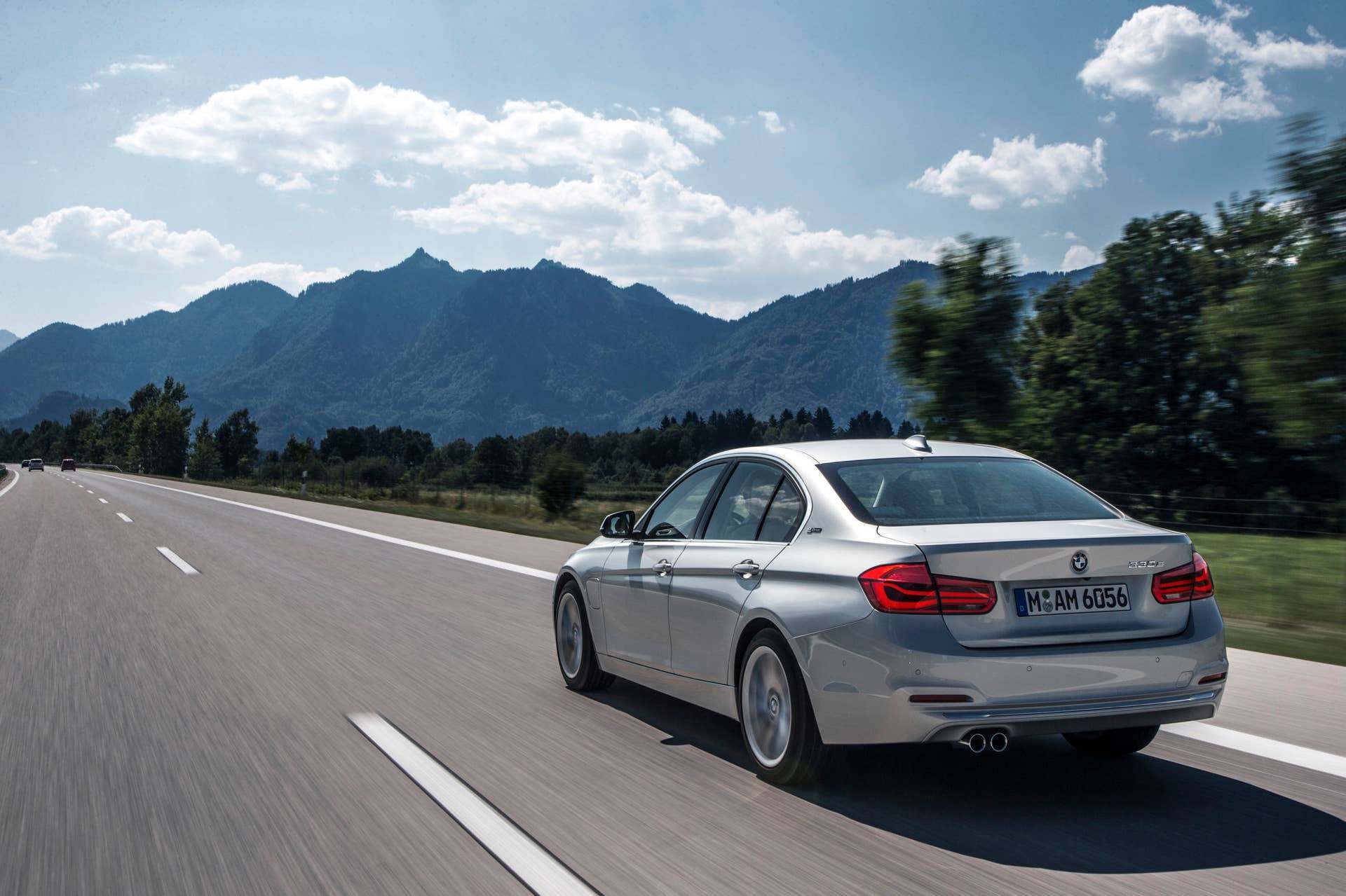 bmw 330e cloud