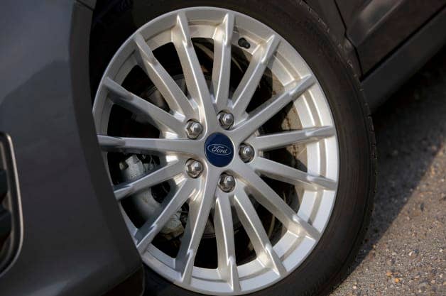 c-max hybrid tire