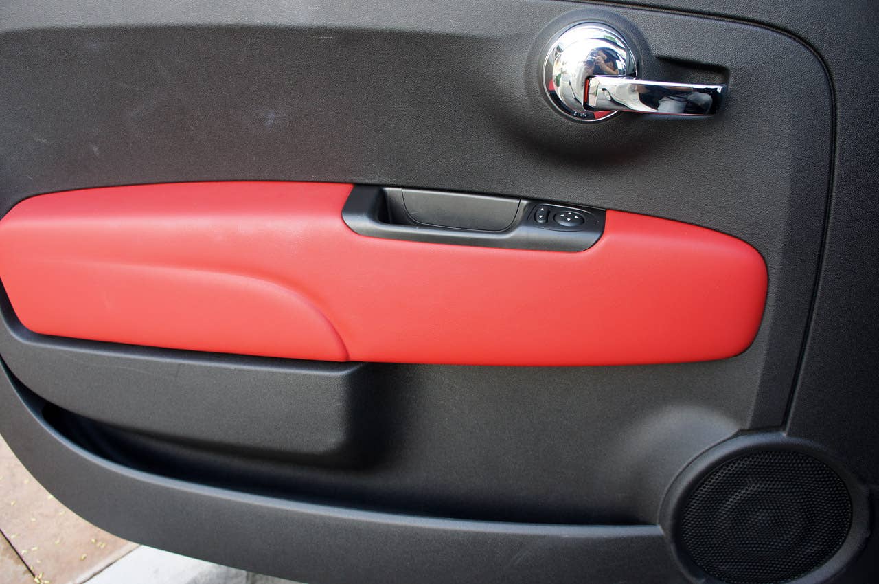 2012 Fiat 500 Abarth door