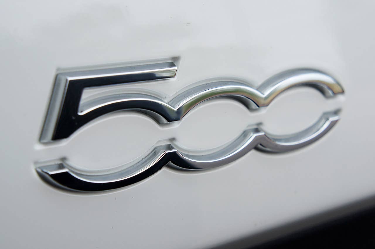 2012 Fiat 500 Abarth badge