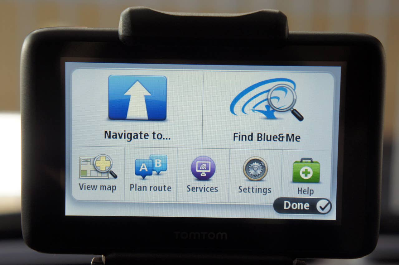 2012 Fiat 500 Abarth navigation system