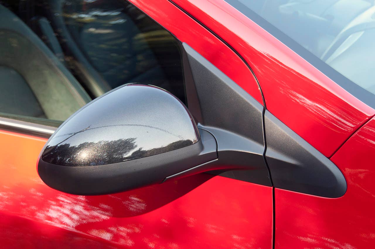 2013 Chevrolet Sonic RS side mirror