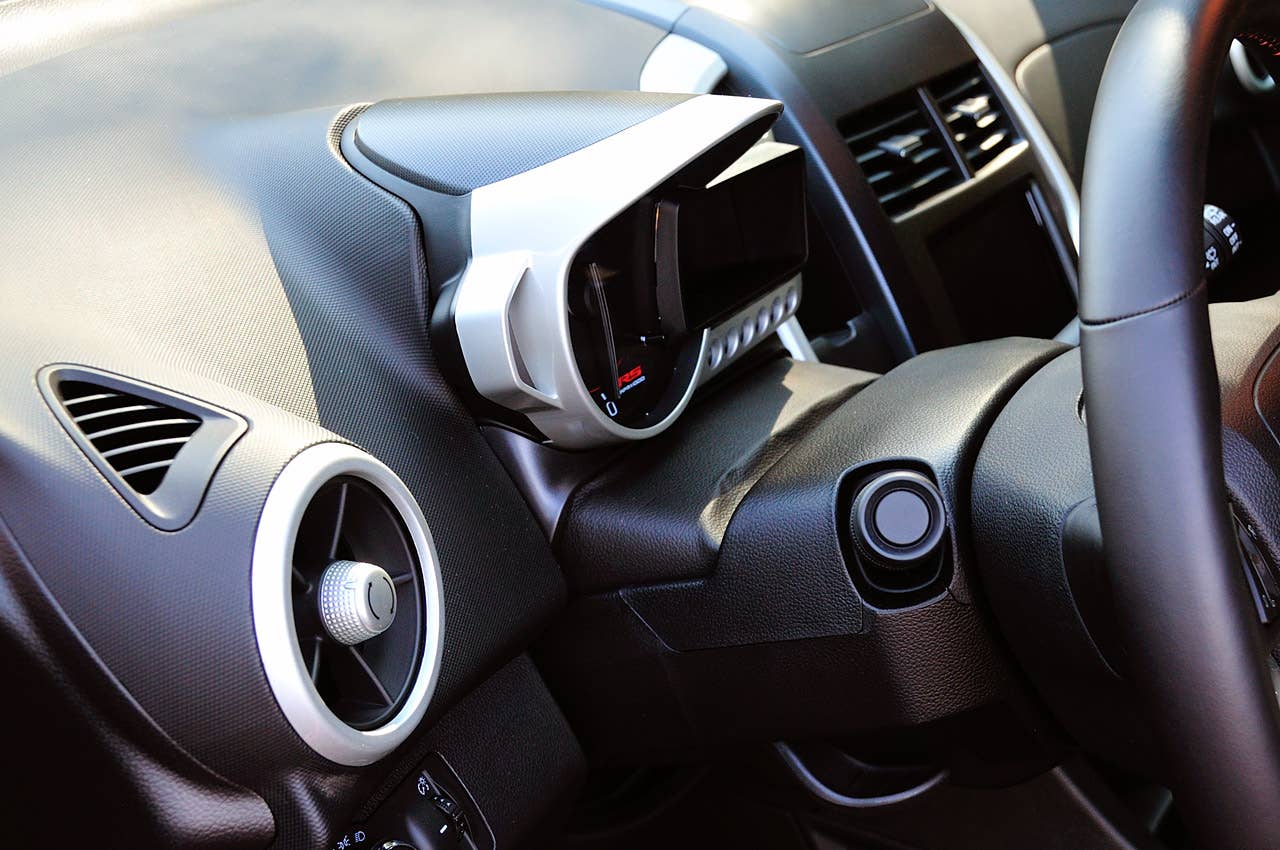 2013 Chevrolet Sonic RS gauges