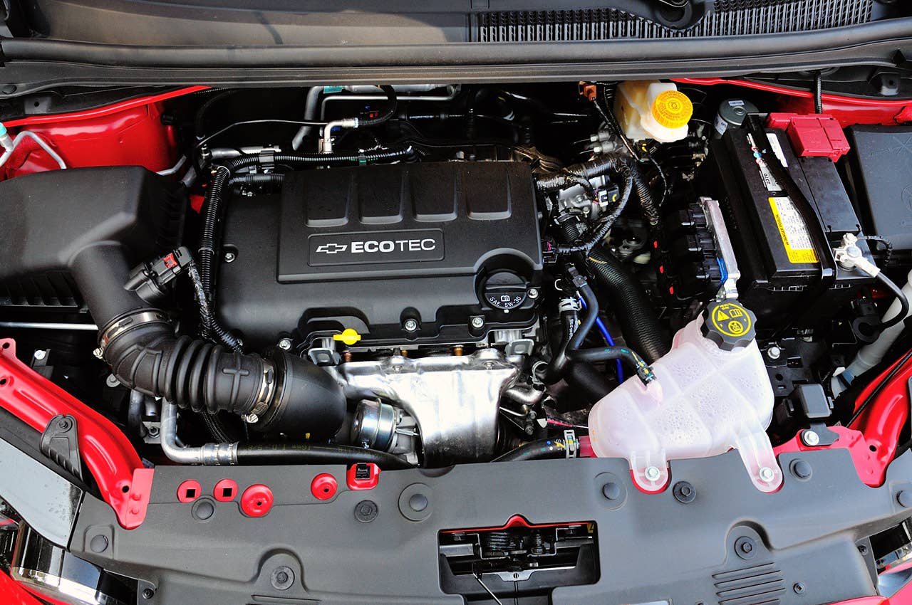 2013 Chevrolet Sonic RS engine