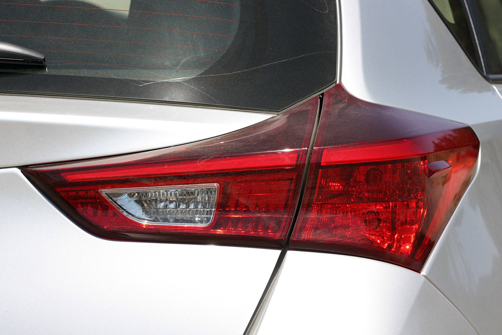 2016 Scion iM taillight