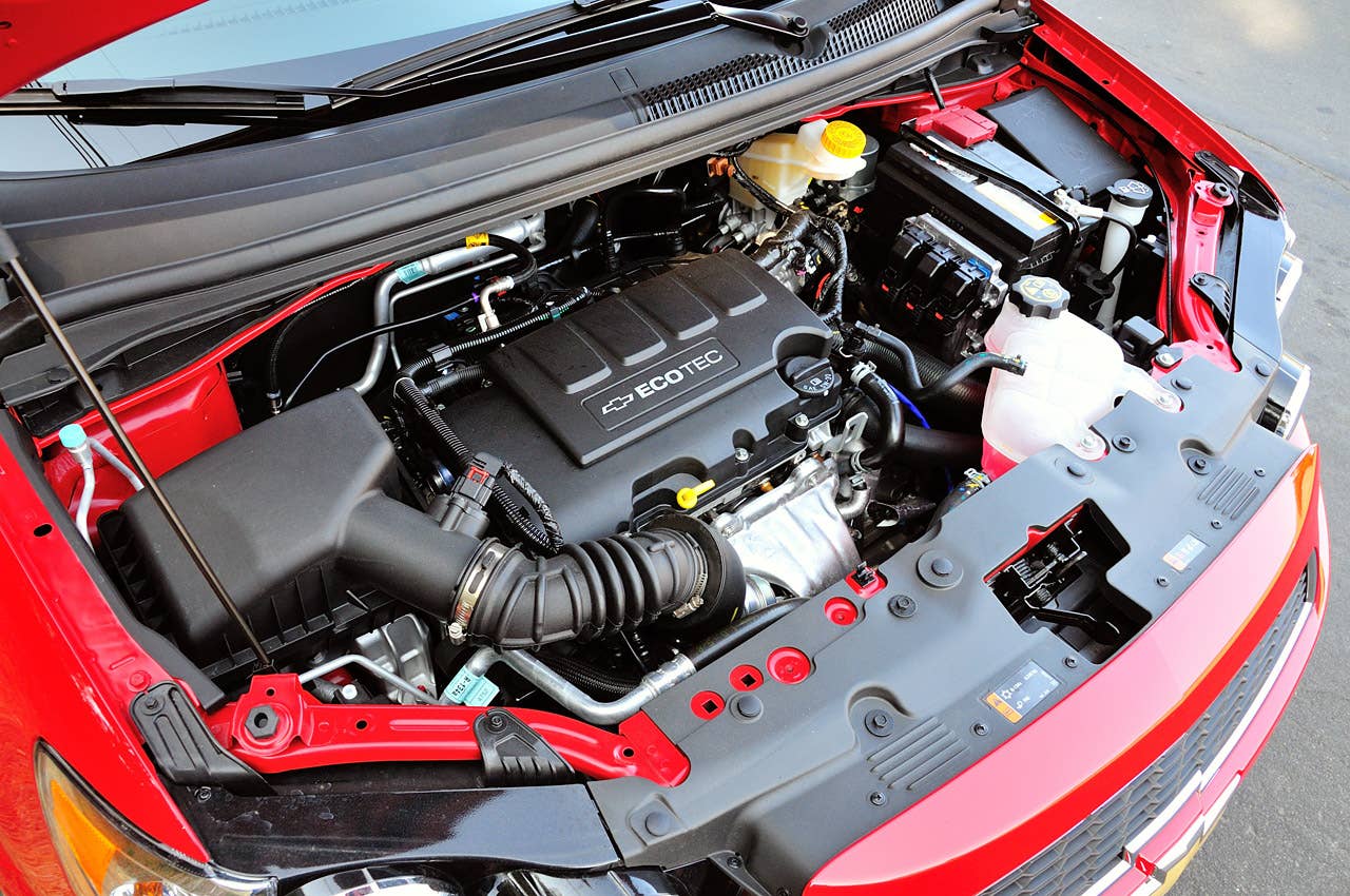 2013 Chevrolet Sonic RS engine