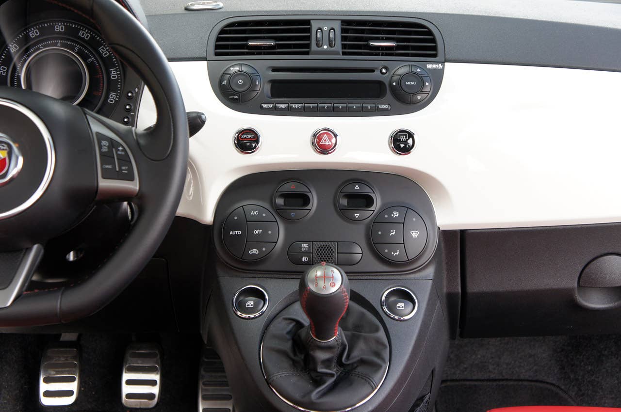 2012 Fiat 500 Abarth instrument panel