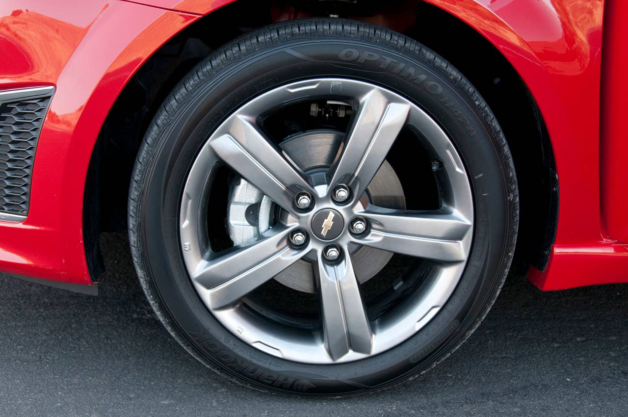 2013 Chevrolet Sonic RS wheel