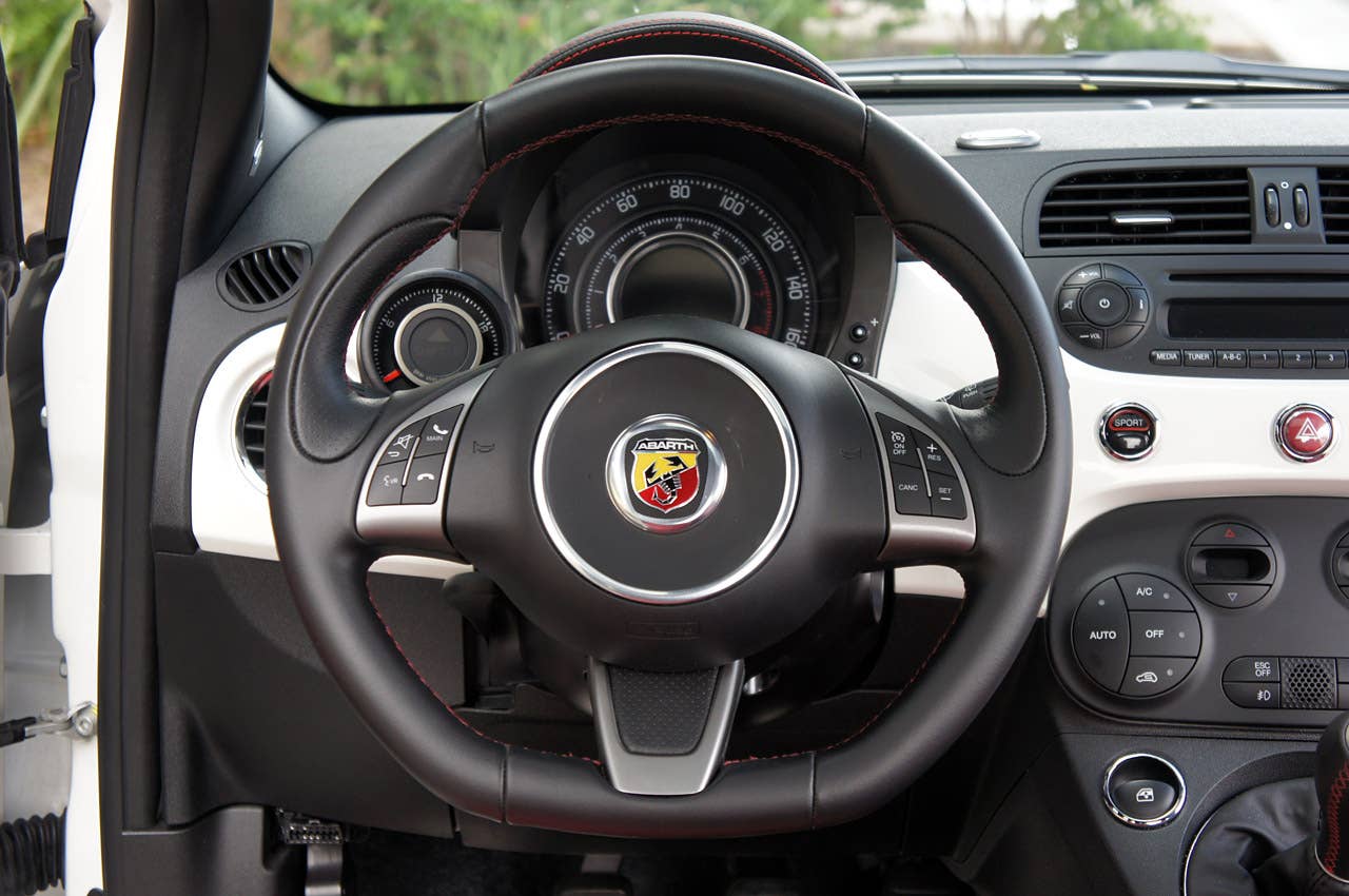 2012 Fiat 500 Abarth steering wheel