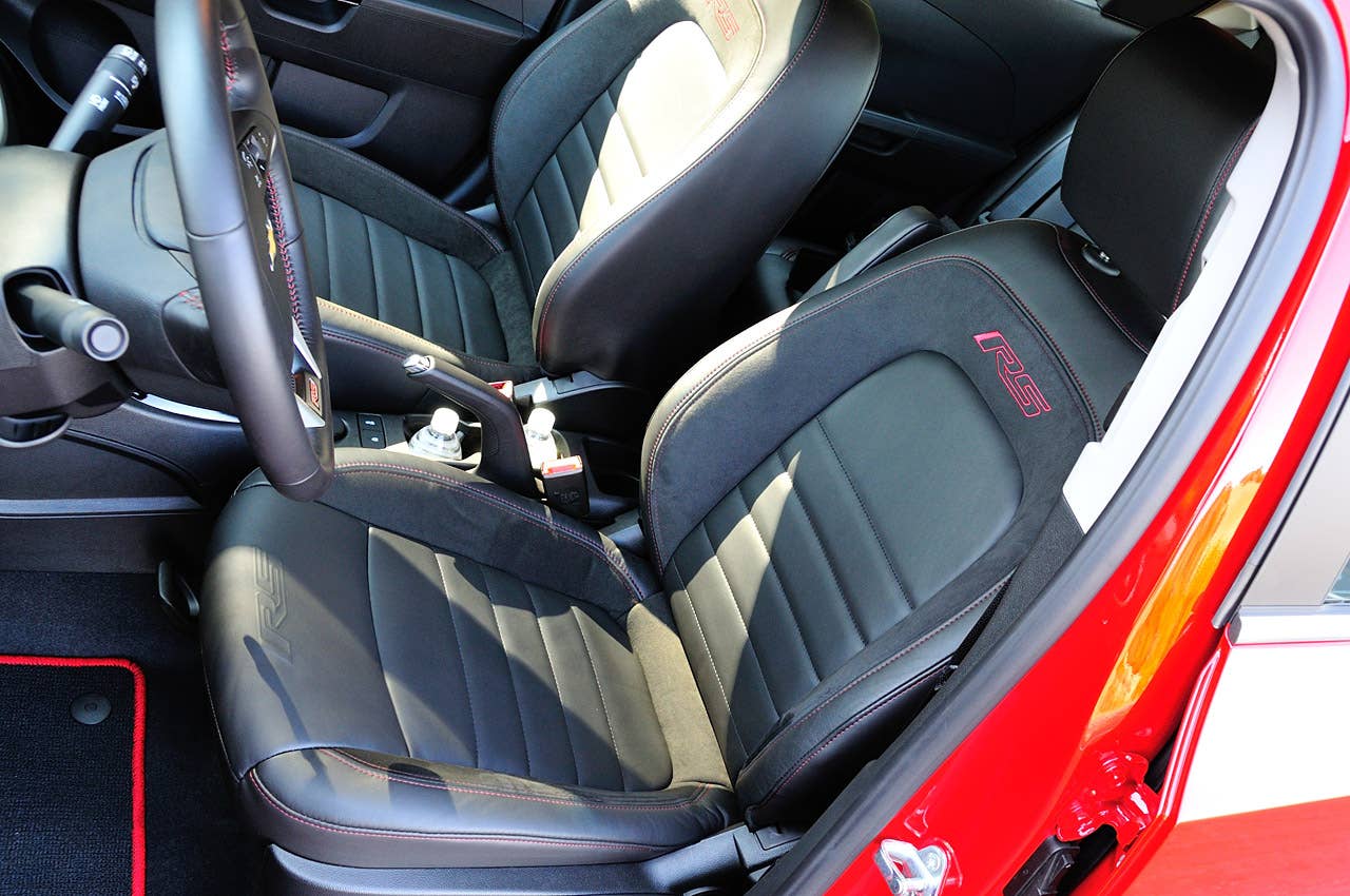 2013 Chevrolet Sonic RS front seats