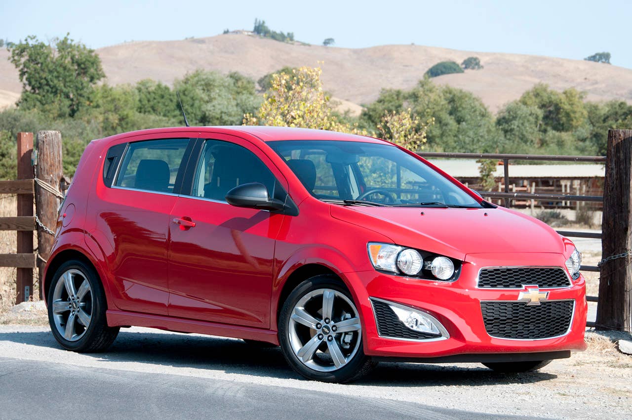 2013 Chevrolet Sonic RS front 3/4 view