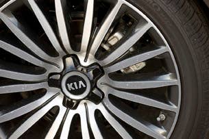 2014 Kia Cadenza