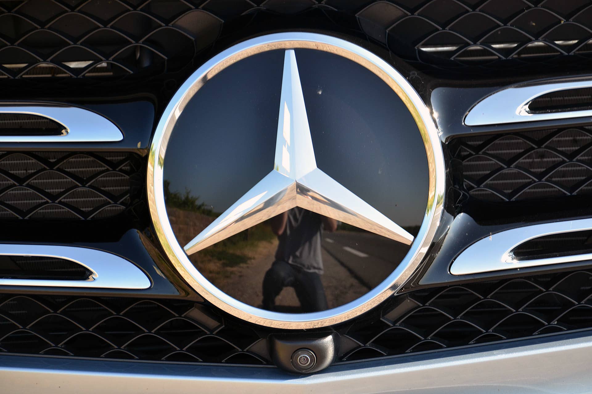 2016 Mercedes-Benz GLC250 badge