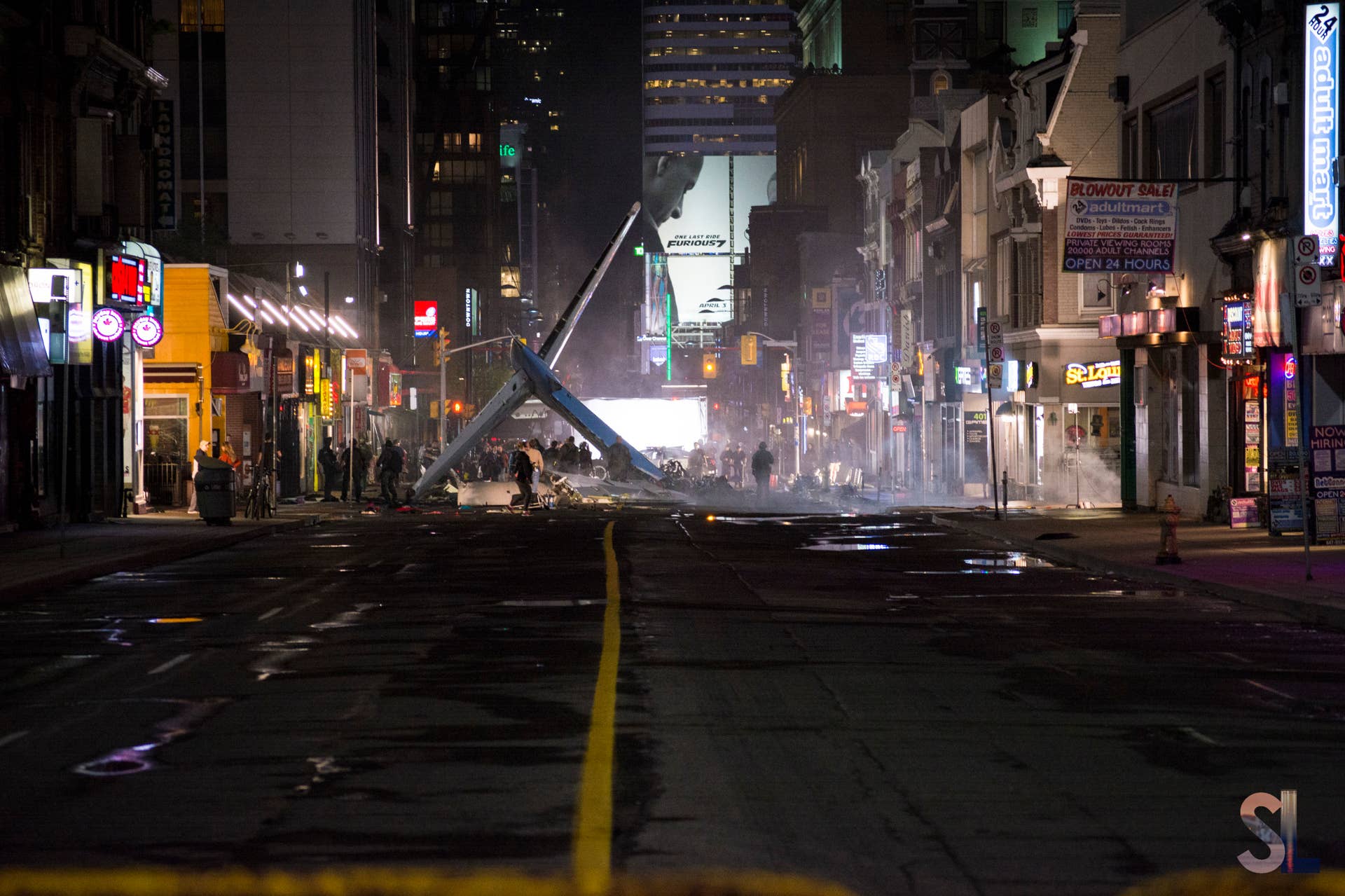 suicide squad street scene airplane crash