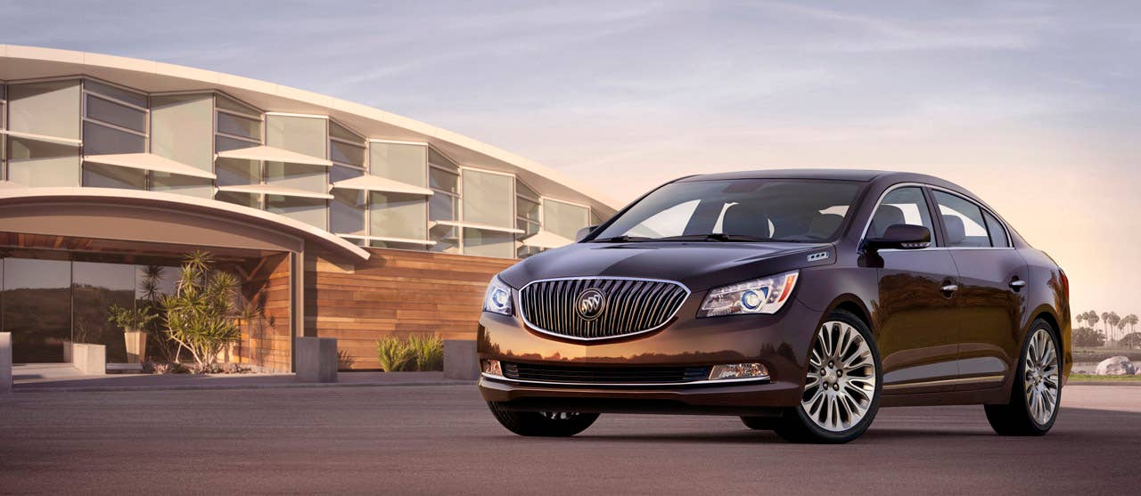 2014 Buick LaCrosse 3.6L V6,Â¾ front view with Midnight Amethyst exterior Metallic exterior color and 20-inch premium painted Alloy wheels