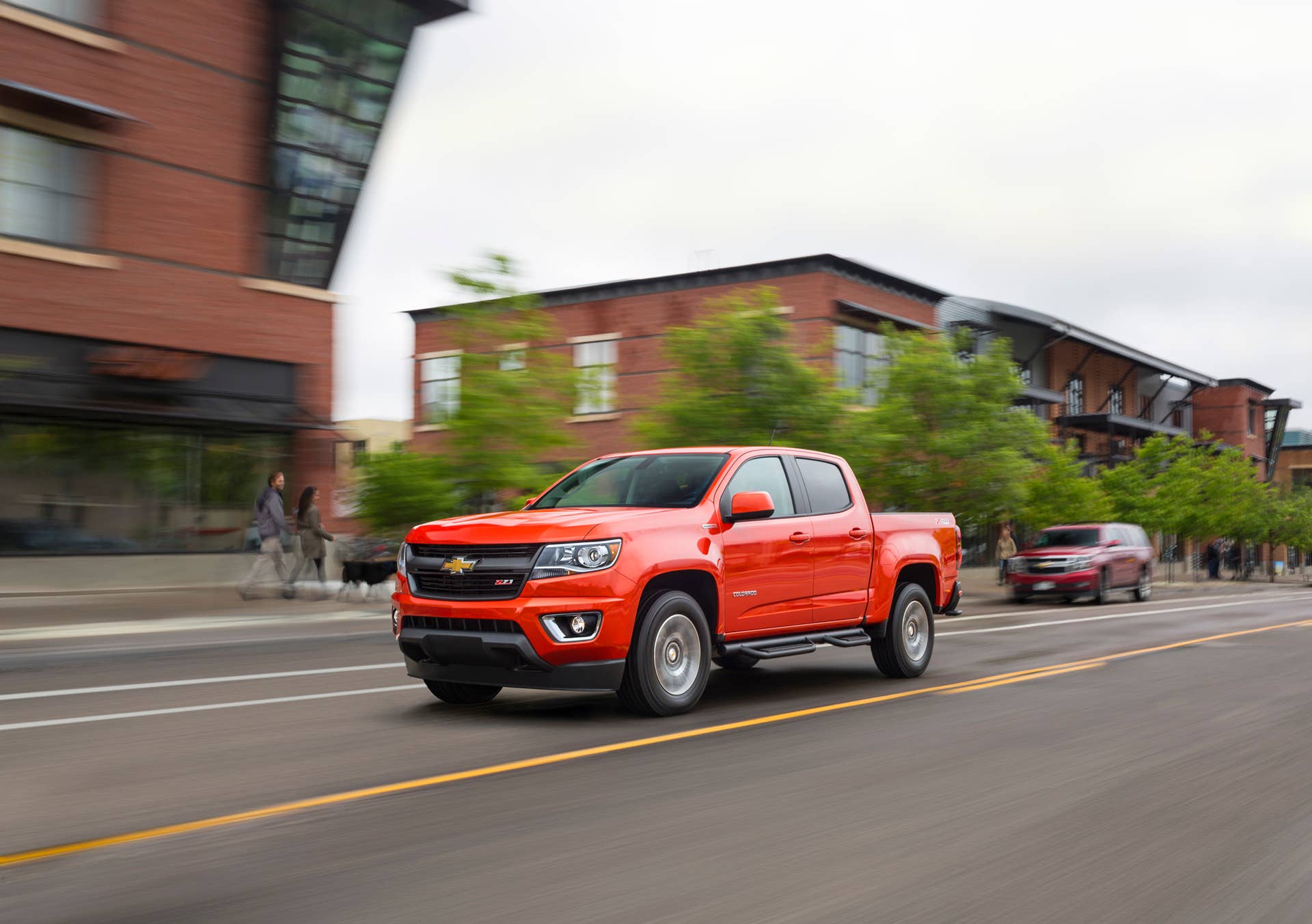 red 2016 chevy colorado duramax front three quarters