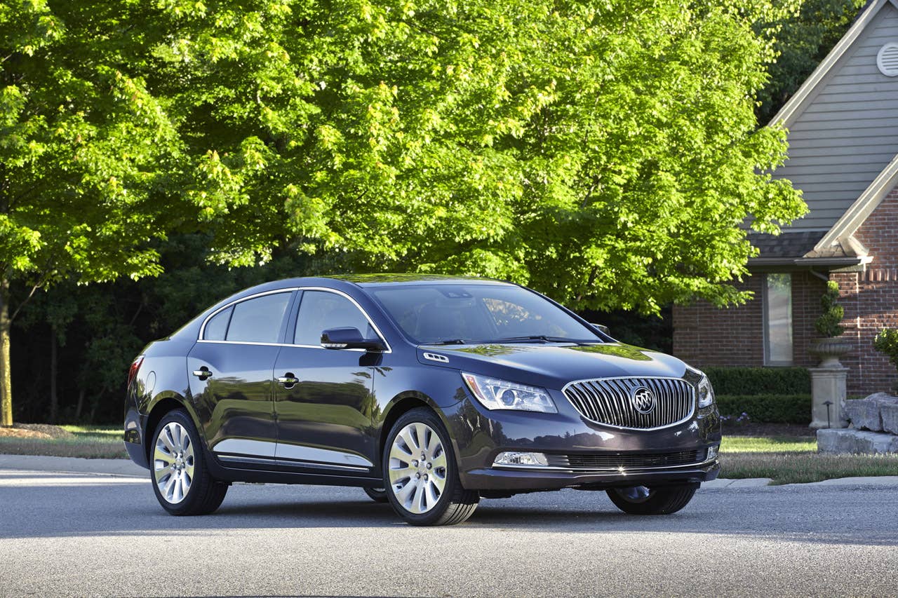 2014 Buick LaCrosse 1SL AWD with Midnight Amethyst Metallic exterior color and 19 Alloy Wheels.  front view