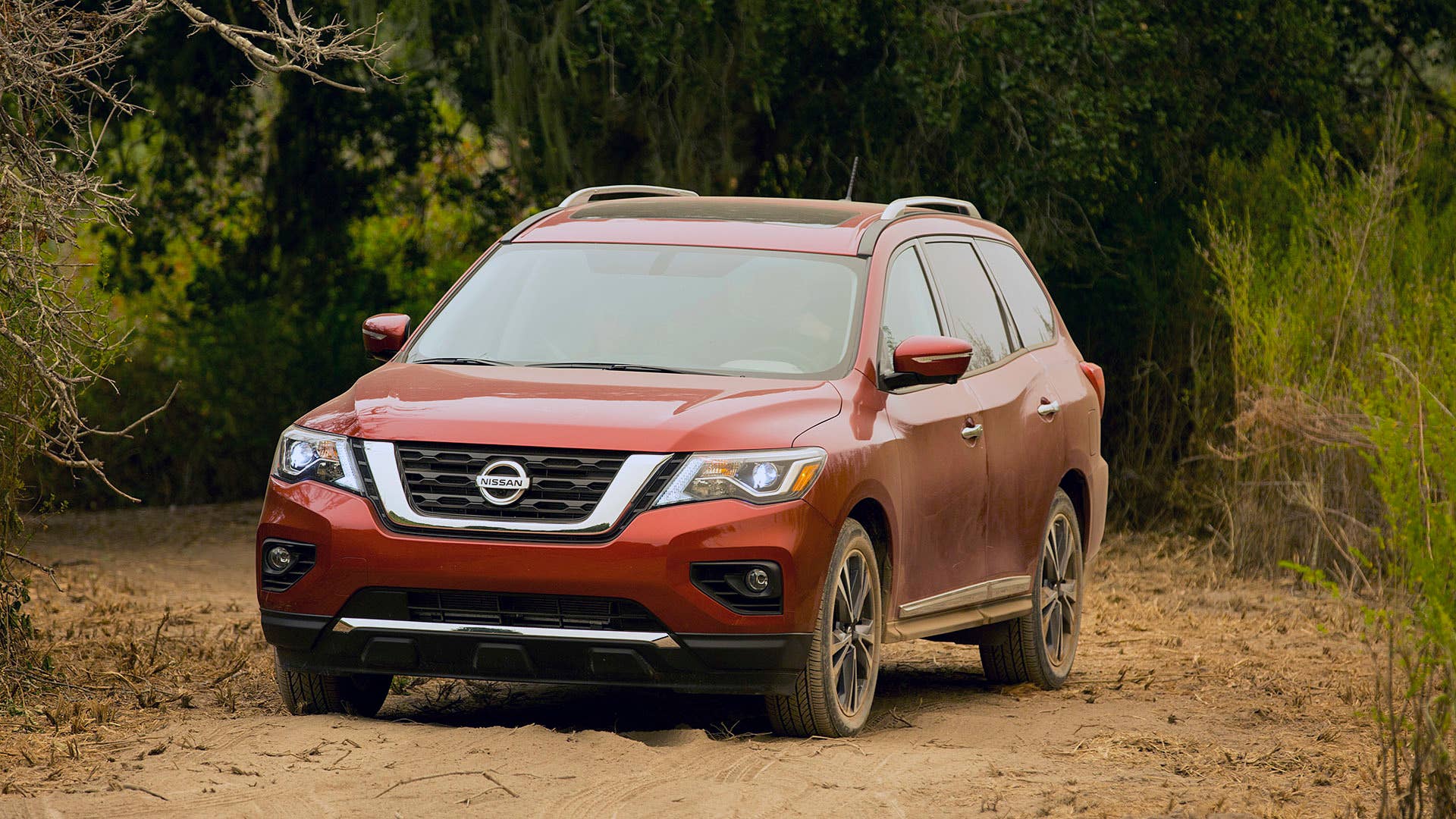 2017 Nissan Pathfinder off-road