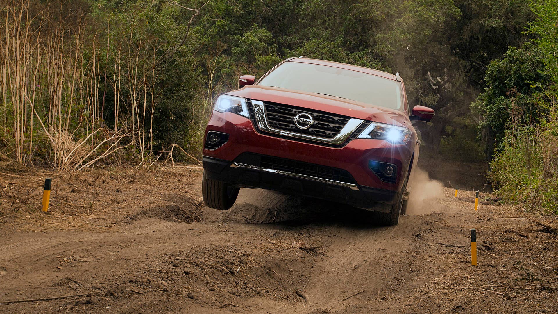 2017 Nissan Pathfinder off-road