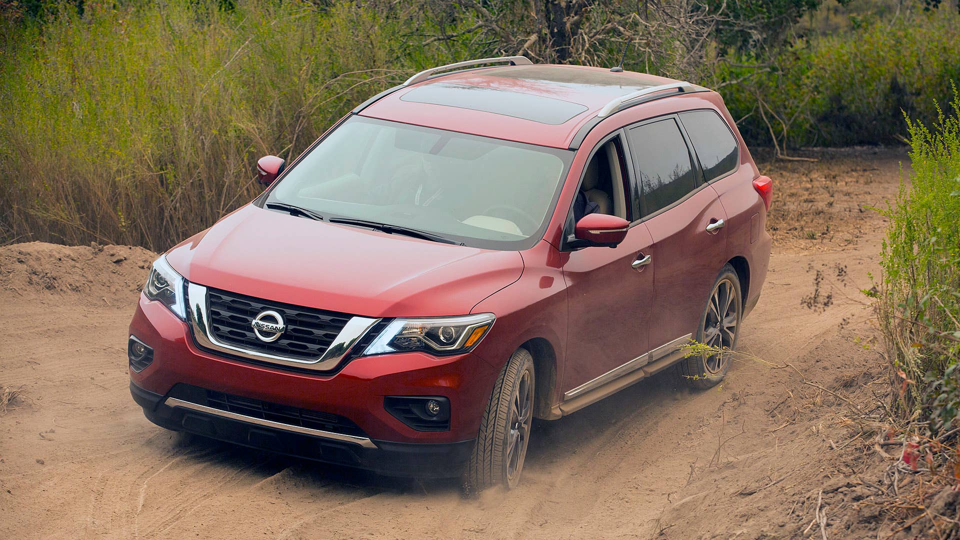 2017 Nissan Pathfinder off-road