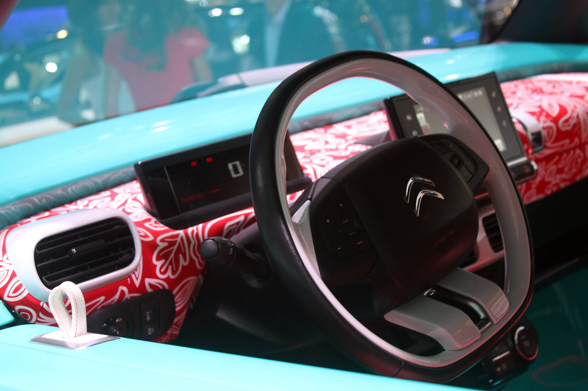 The Citroen Cactus M Concept at the 2015 Frankfurt Motor Show, interior.