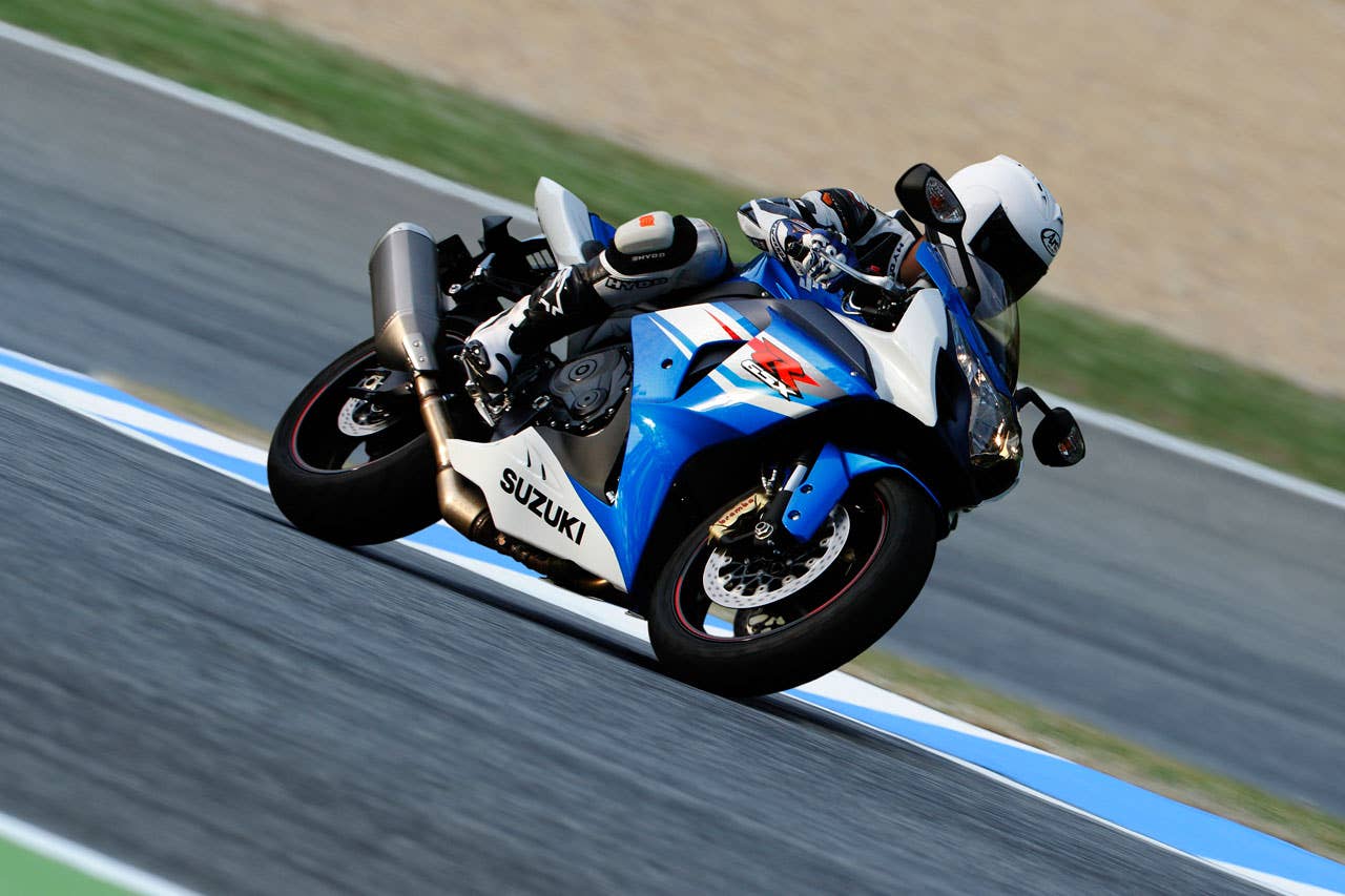 2012 Suzuki GSX-R1000 side