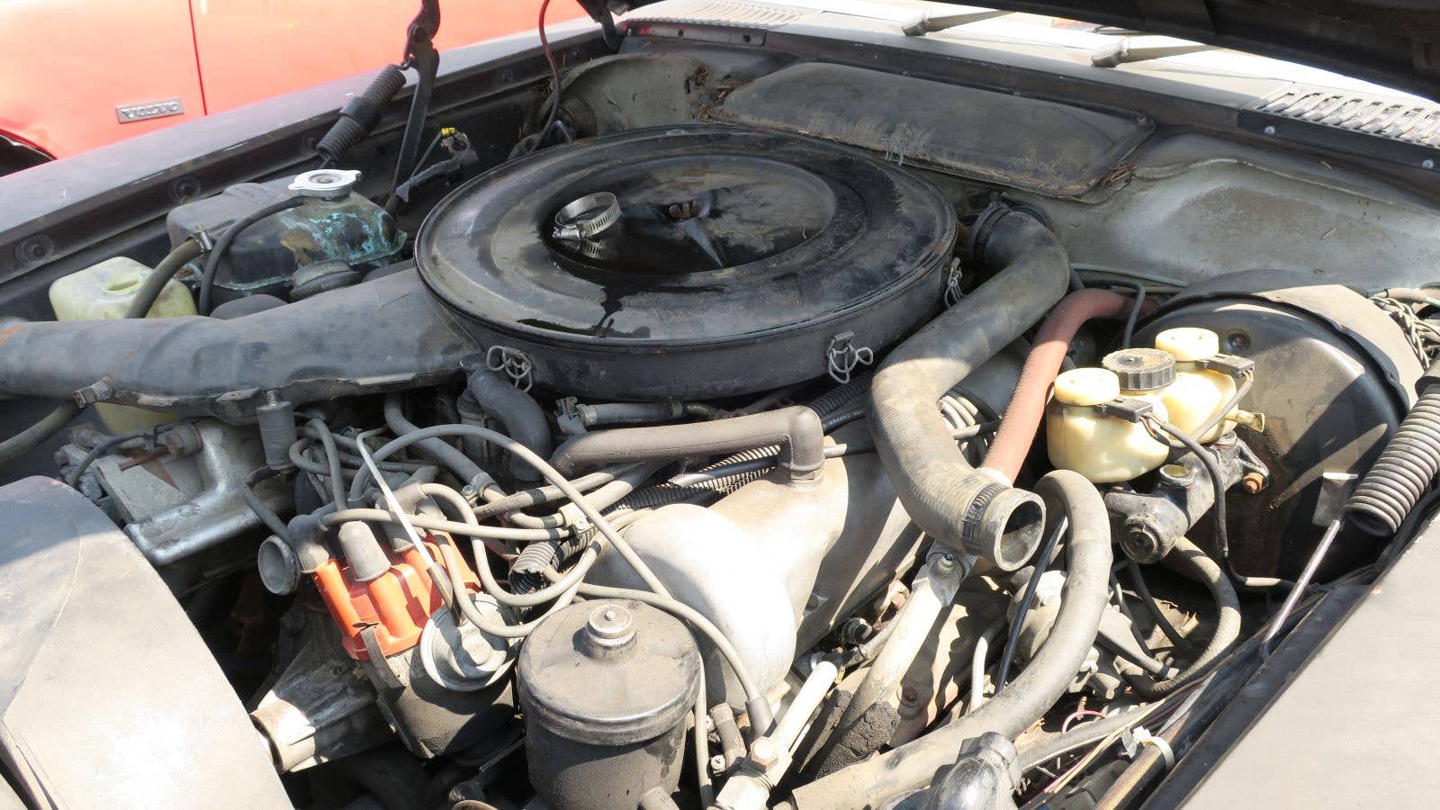 1972 Mercedes-Benz 350SL in Denver wrecking yard