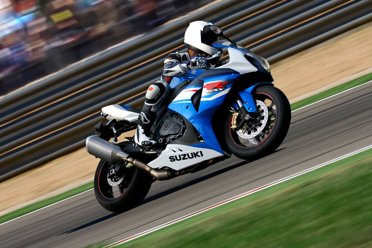 2012 Suzuki GSX-R1000 side