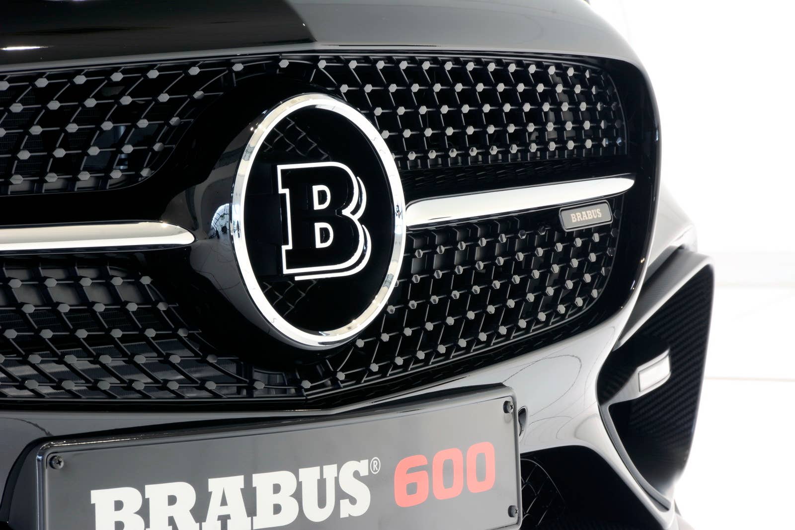 Mercedes-AMG GT by Brabus static grille