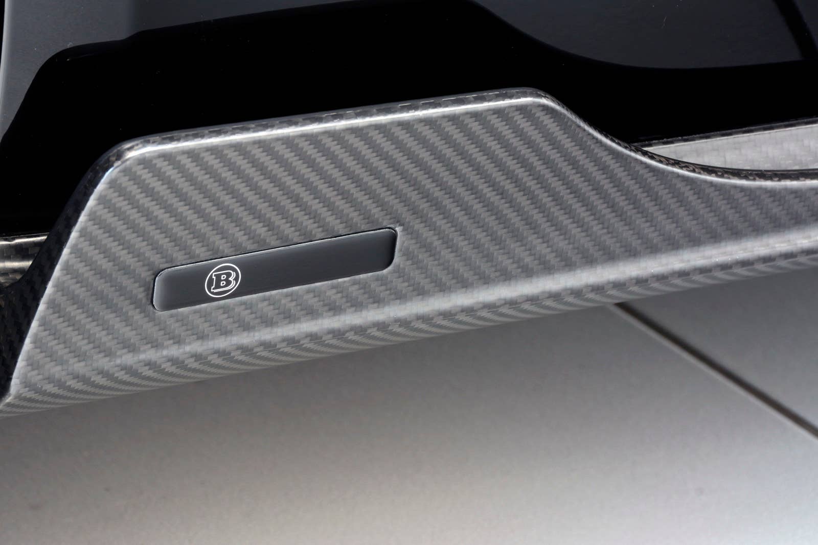 Mercedes-AMG GT by Brabus side sill studio