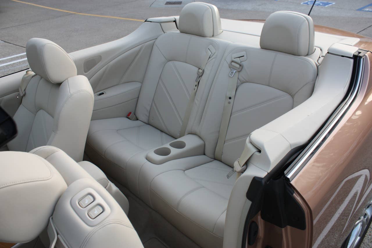 2011 Nissan Murano CrossCabriolet rear seats