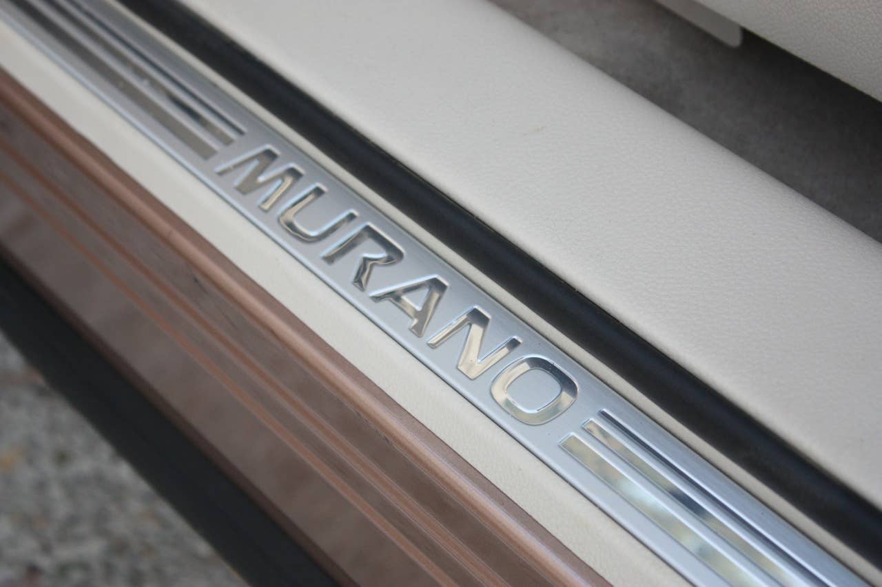 2011 Nissan Murano CrossCabriolet sill plate