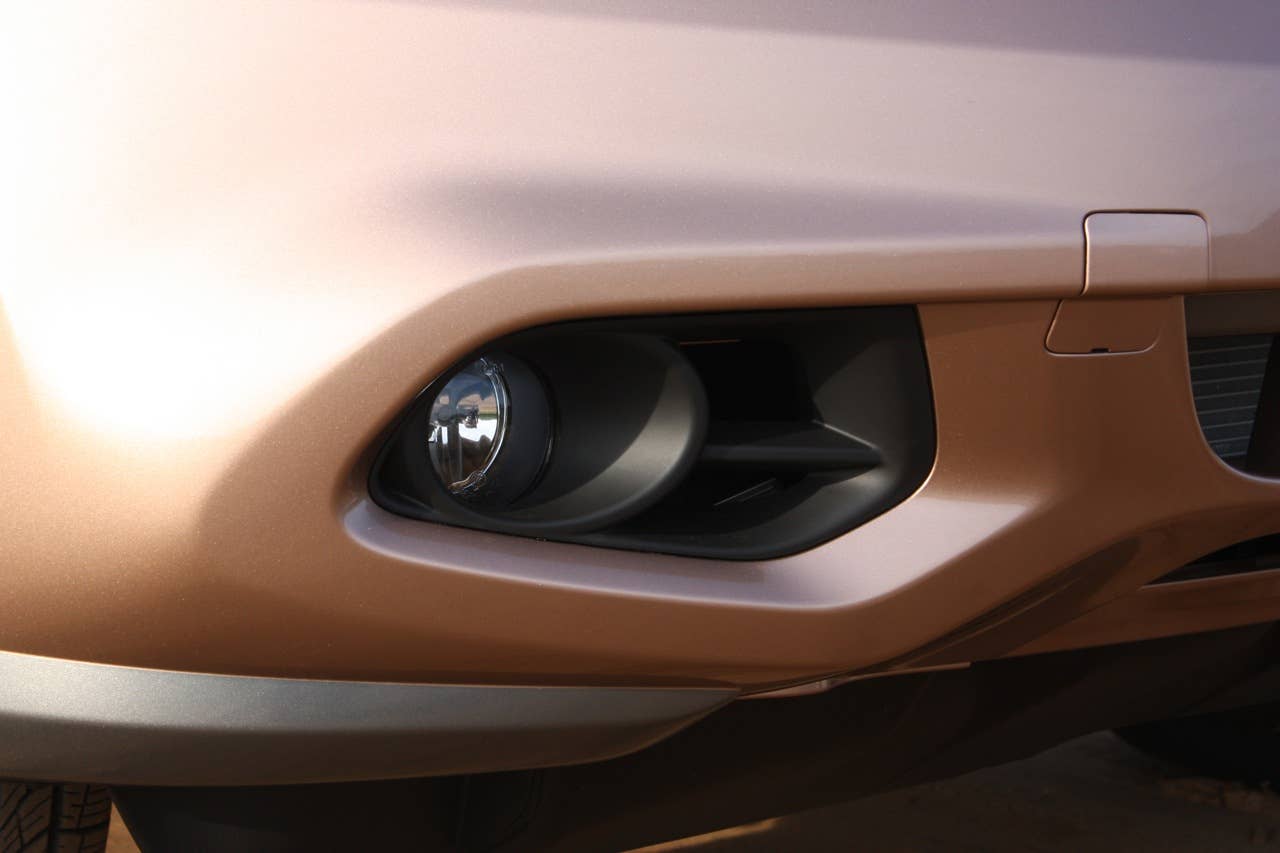 2011 Nissan Murano CrossCabriolet fog light