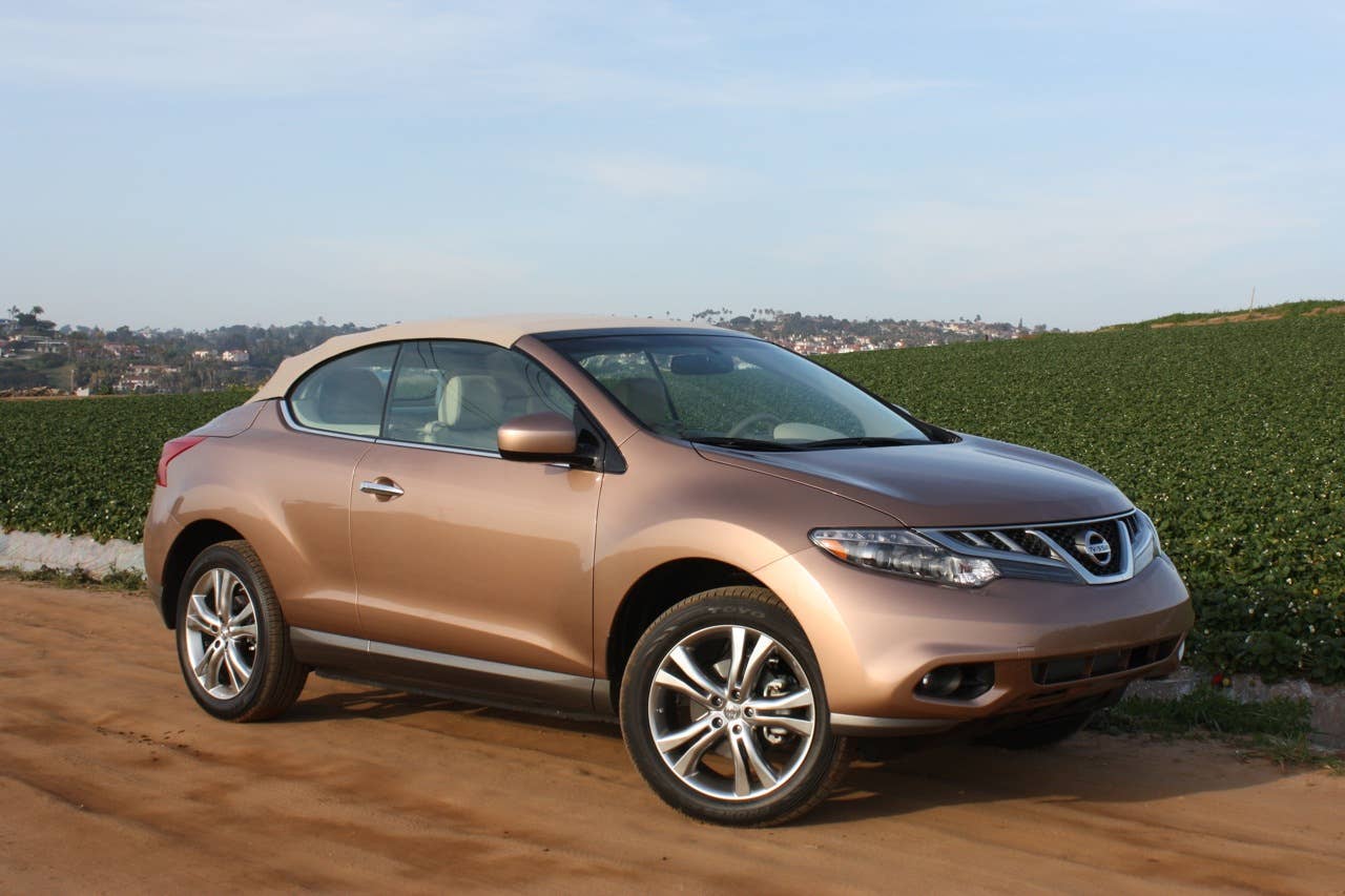 2011 Nissan Murano CrossCabriolet front 3/4 view
