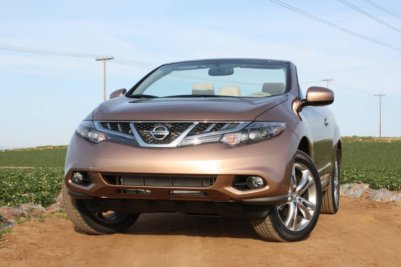 2011 Nissan Murano CrossCabriolet front 3/4 view