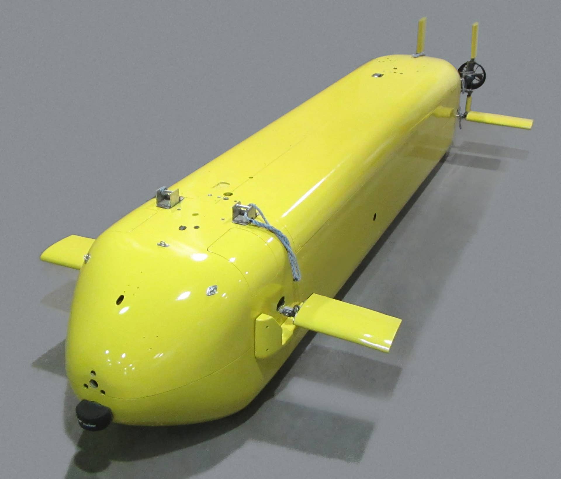 General Motors, the Office of Naval Research and the U.S. Naval Research Laboratory announced Thursday, June 23, 2016, they are cooperating to incorporate automotive hydrogen fuel cell systems into a next-generation of Navy unmanned undersea vehicles, or UUVs. Hydrogen fuel cells convert high-energy hydrogen efficiently into electricity, resulting in vehicles with greater range and endurance than those powered with batteries. (Office of Naval Research File Photo)