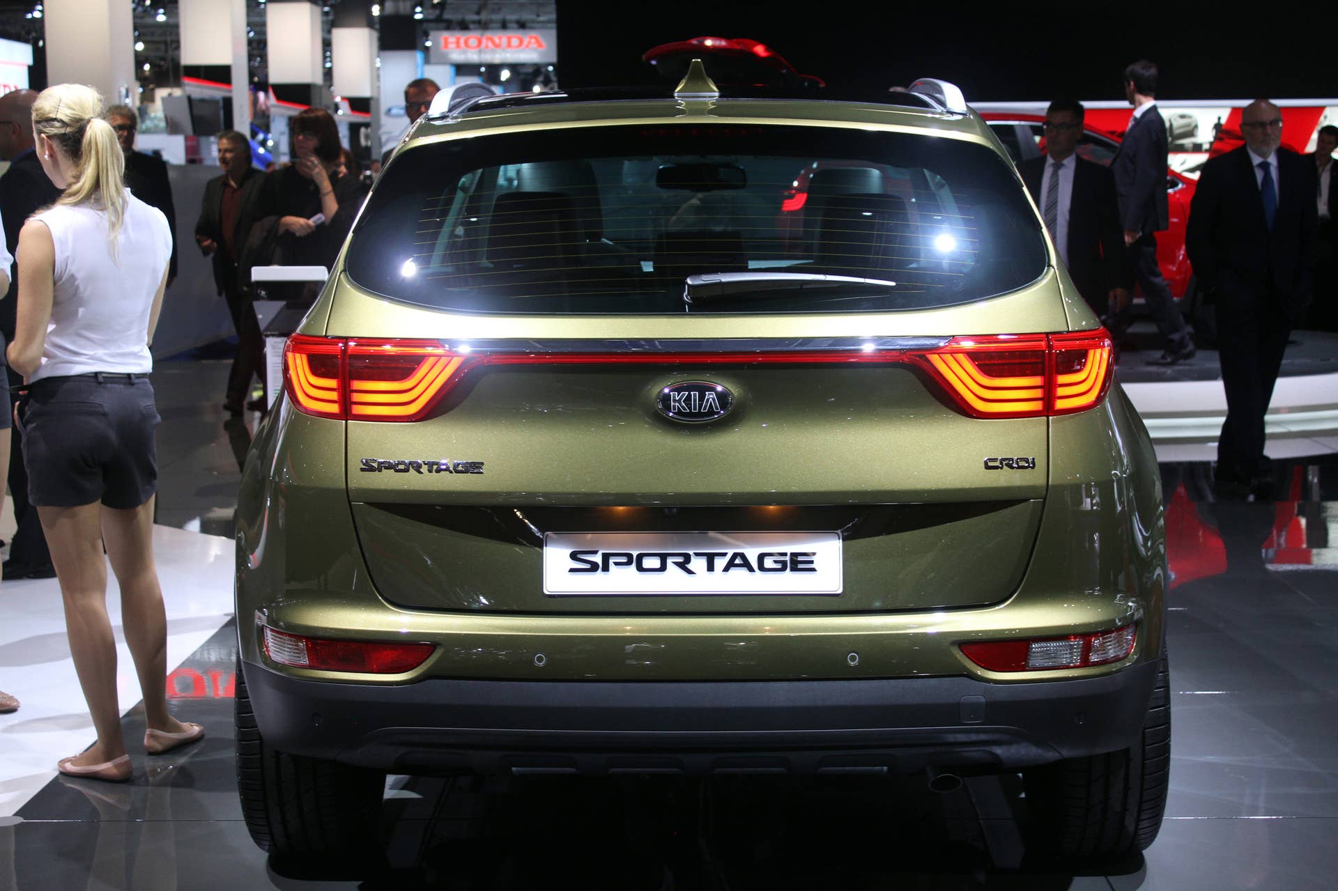 The 2016 Kia Sportage, revealed at the 2015 Frankfurt Motor Show, rear view.