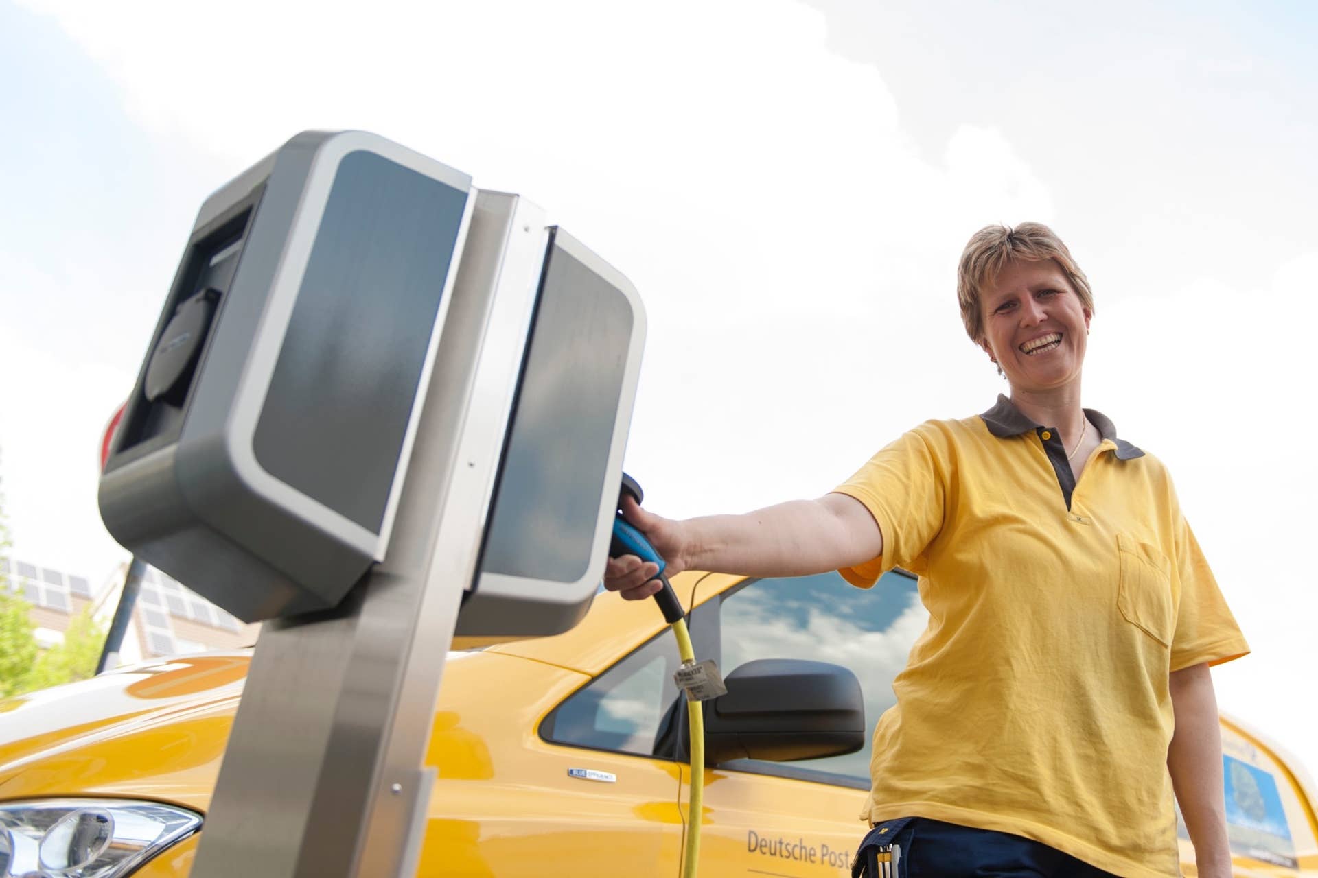 DHL Electric Mail Truck