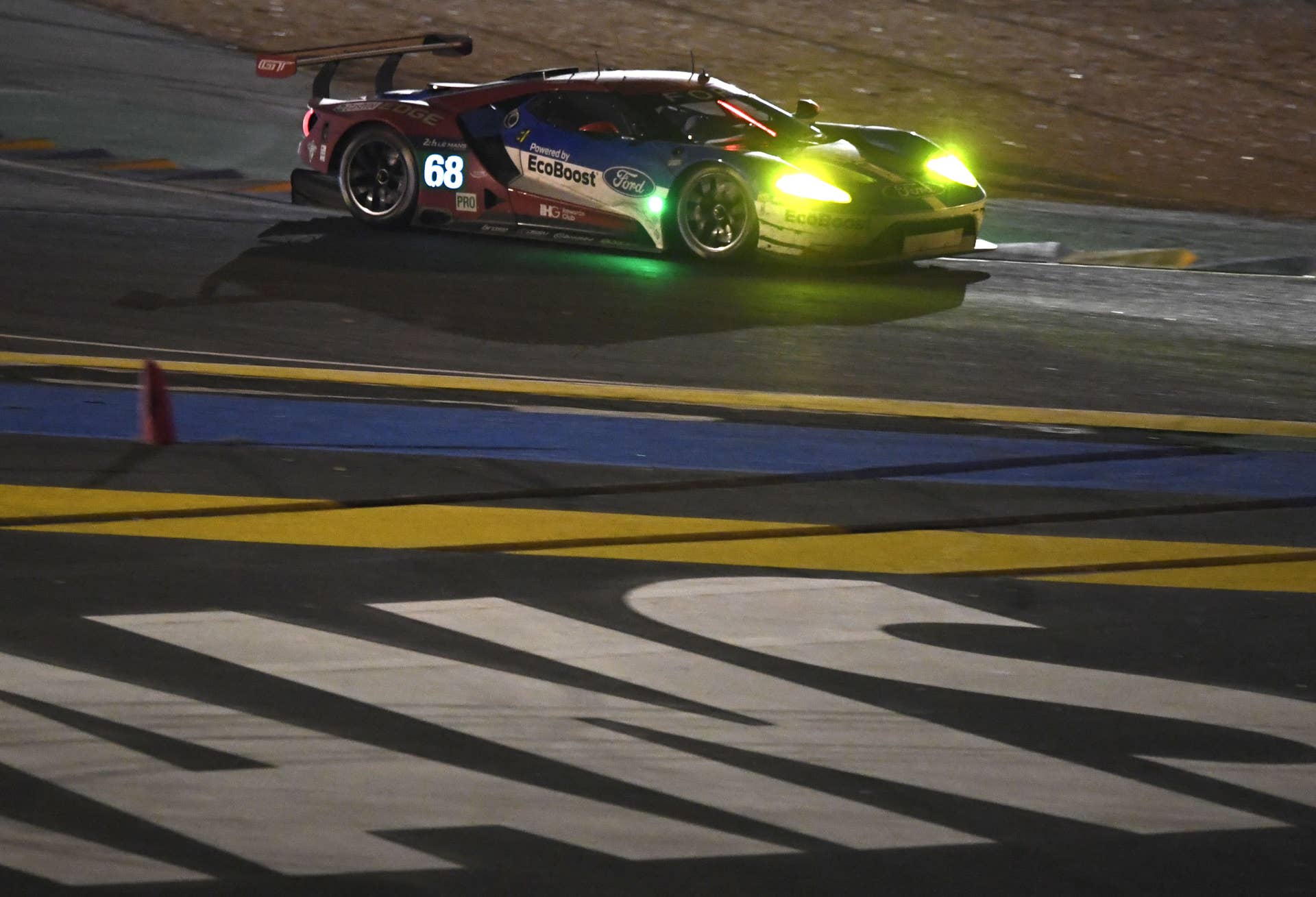 Germany's Dirk Muller drives his Ford GT n°68 during the 84rd Le Mans 24-hours endurance race, on June 18, 2016 in Le Mans, western France. / AFP / JEAN-FRANCOIS MONIER (Photo credit should read JEAN-FRANCOIS MONIER/AFP/Getty Images)